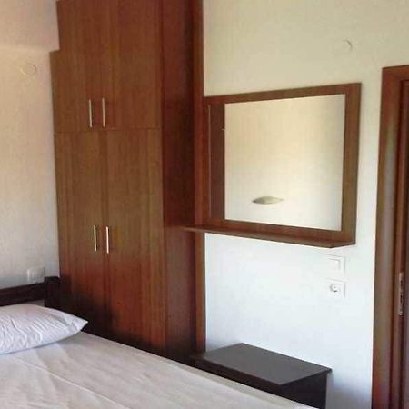 Paradisos Apartments เนอา สกีโอนี ภายนอก รูปภาพ